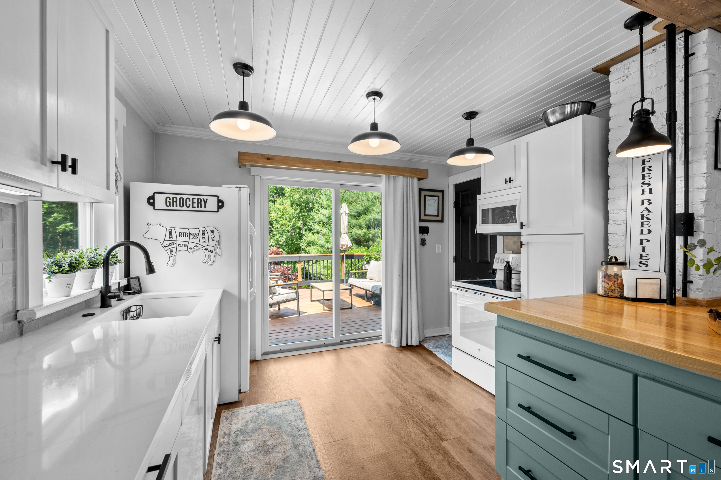 17 James Avenue Waterford CT 06375