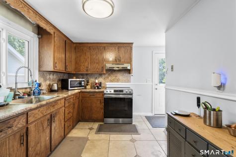 14 Hillsdale Avenue Wethersfield CT 06109