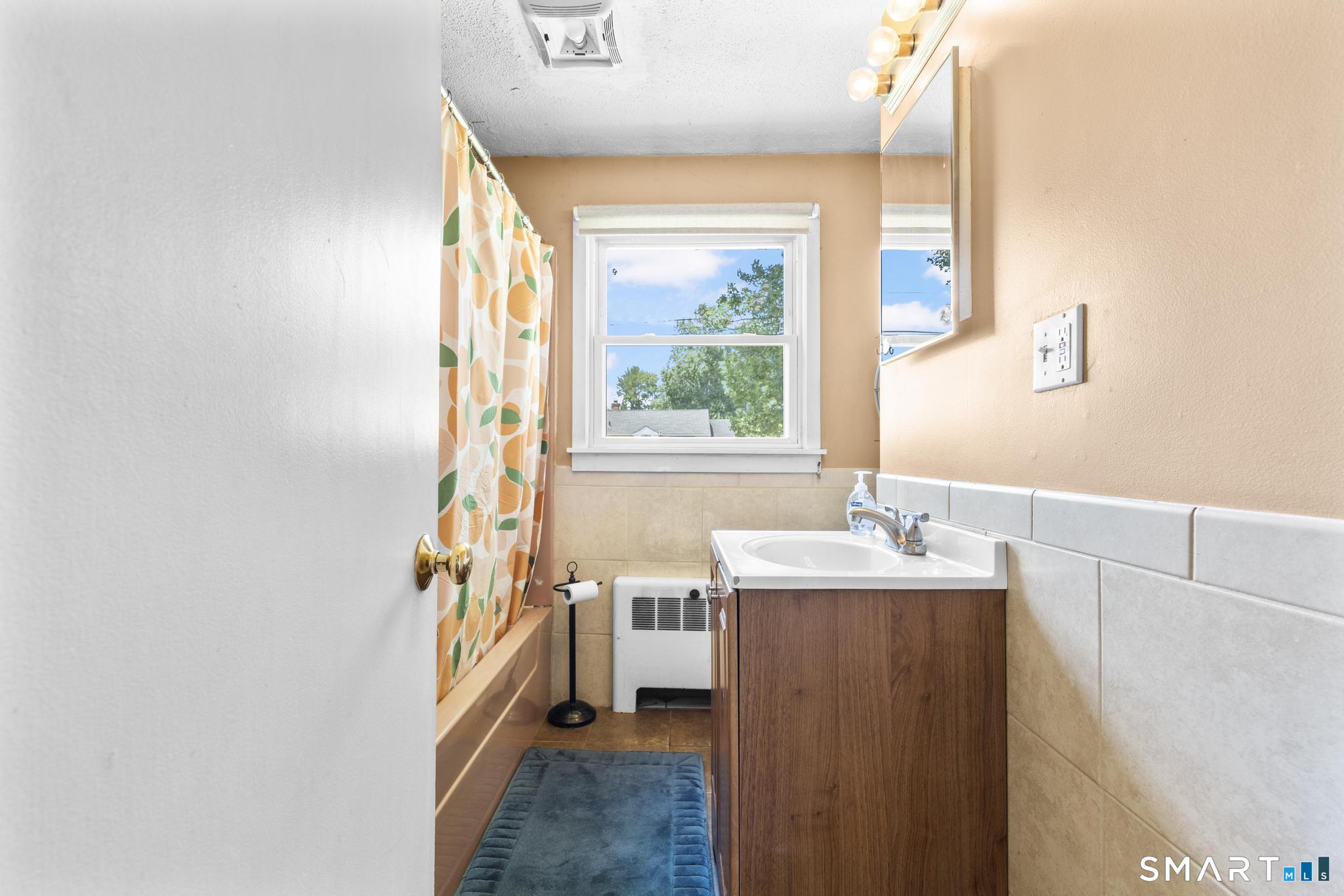 14 Hillsdale Avenue Wethersfield CT 06109
