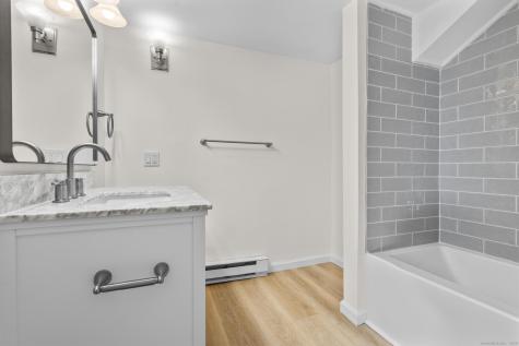 4 Bellview Road Branford CT 06405