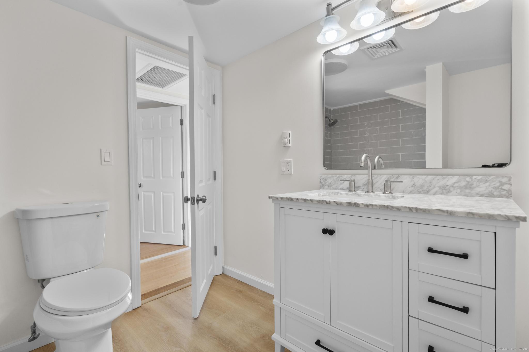 4 Bellview Road Branford CT 06405