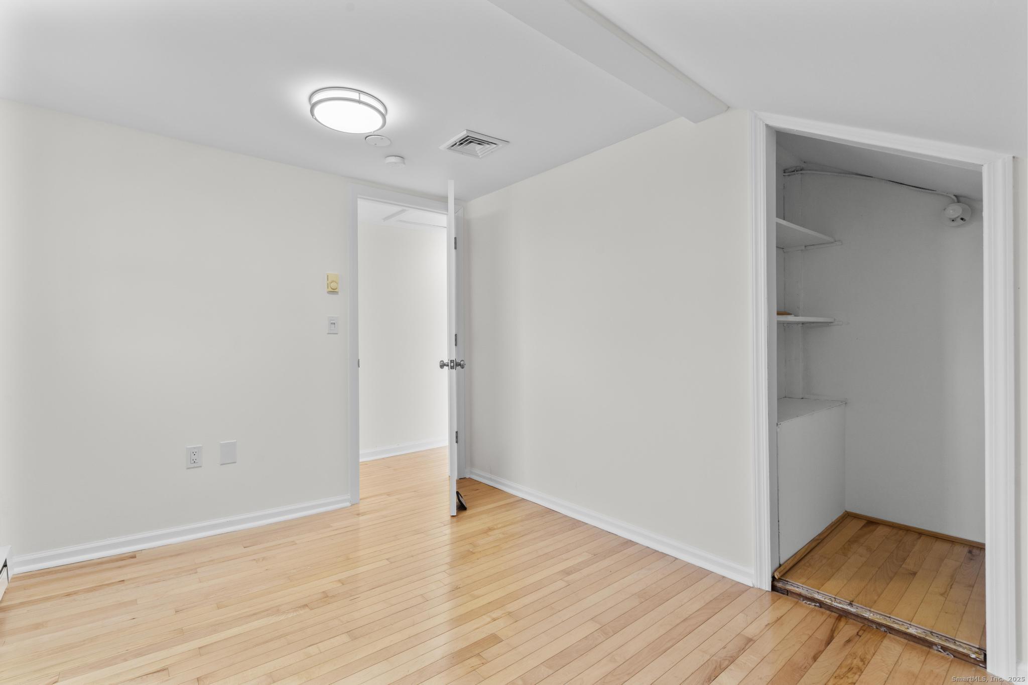 4 Bellview Road Branford CT 06405