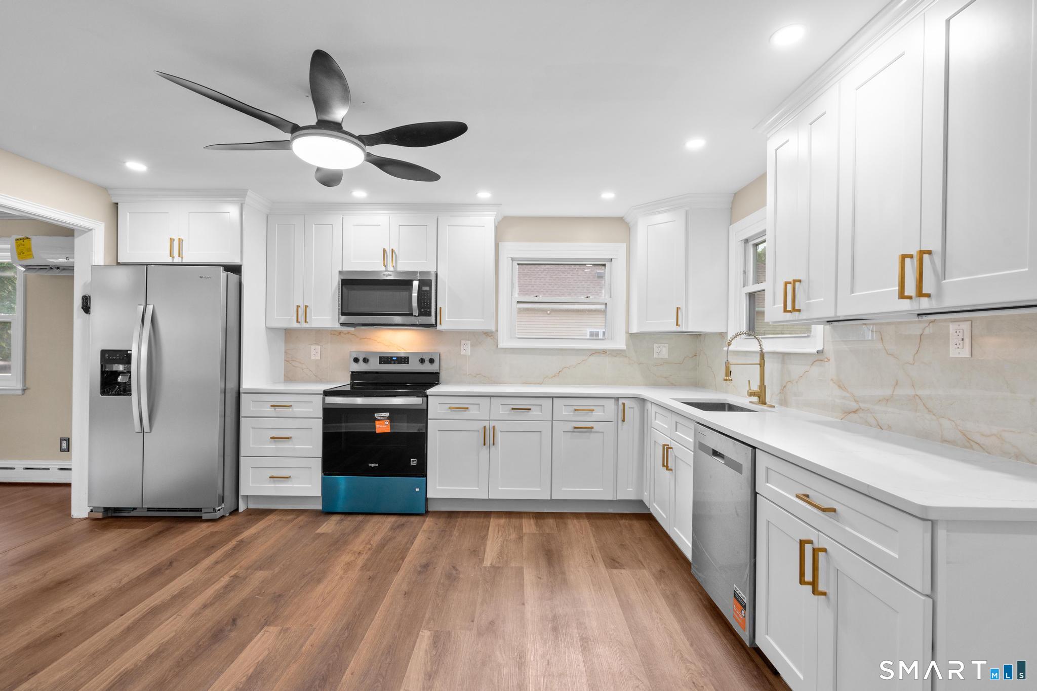 12 Homestead Place Branford CT 06405