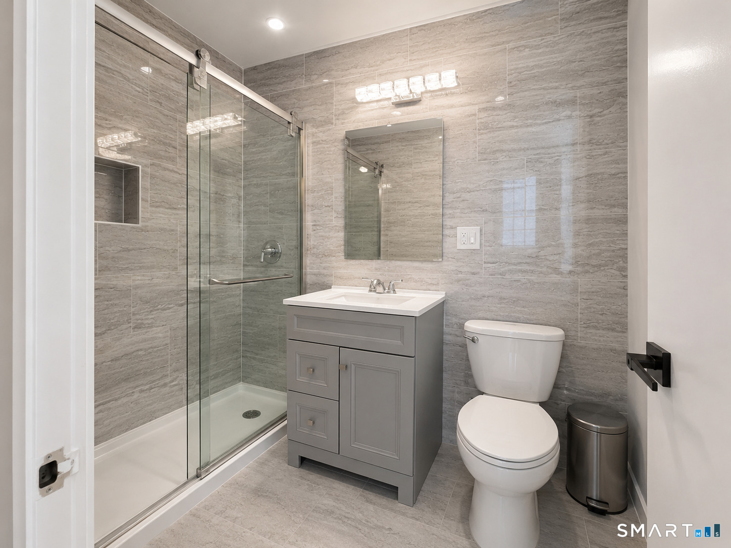 12 Homestead Place Branford CT 06405