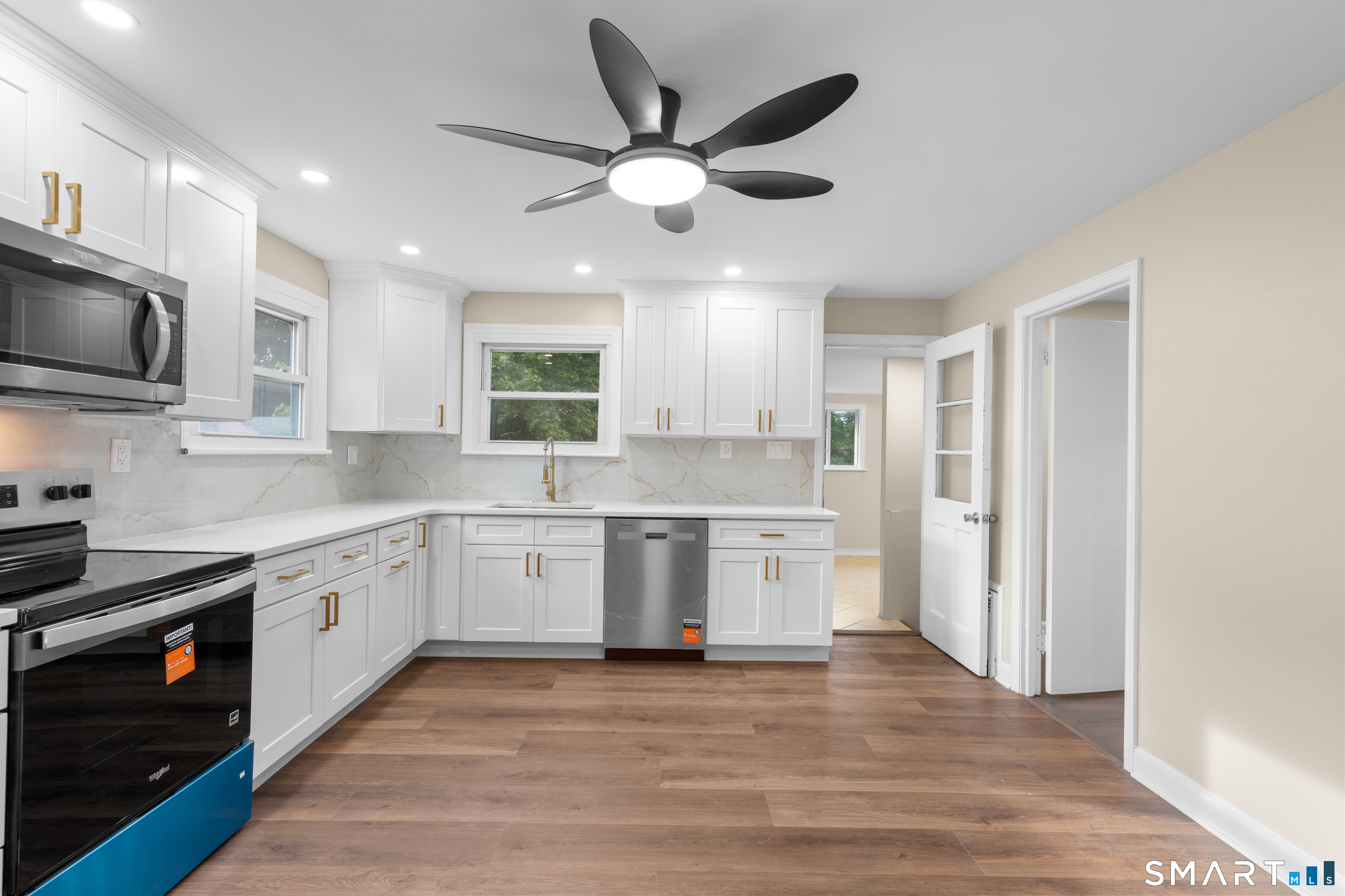 12 Homestead Place Branford CT 06405