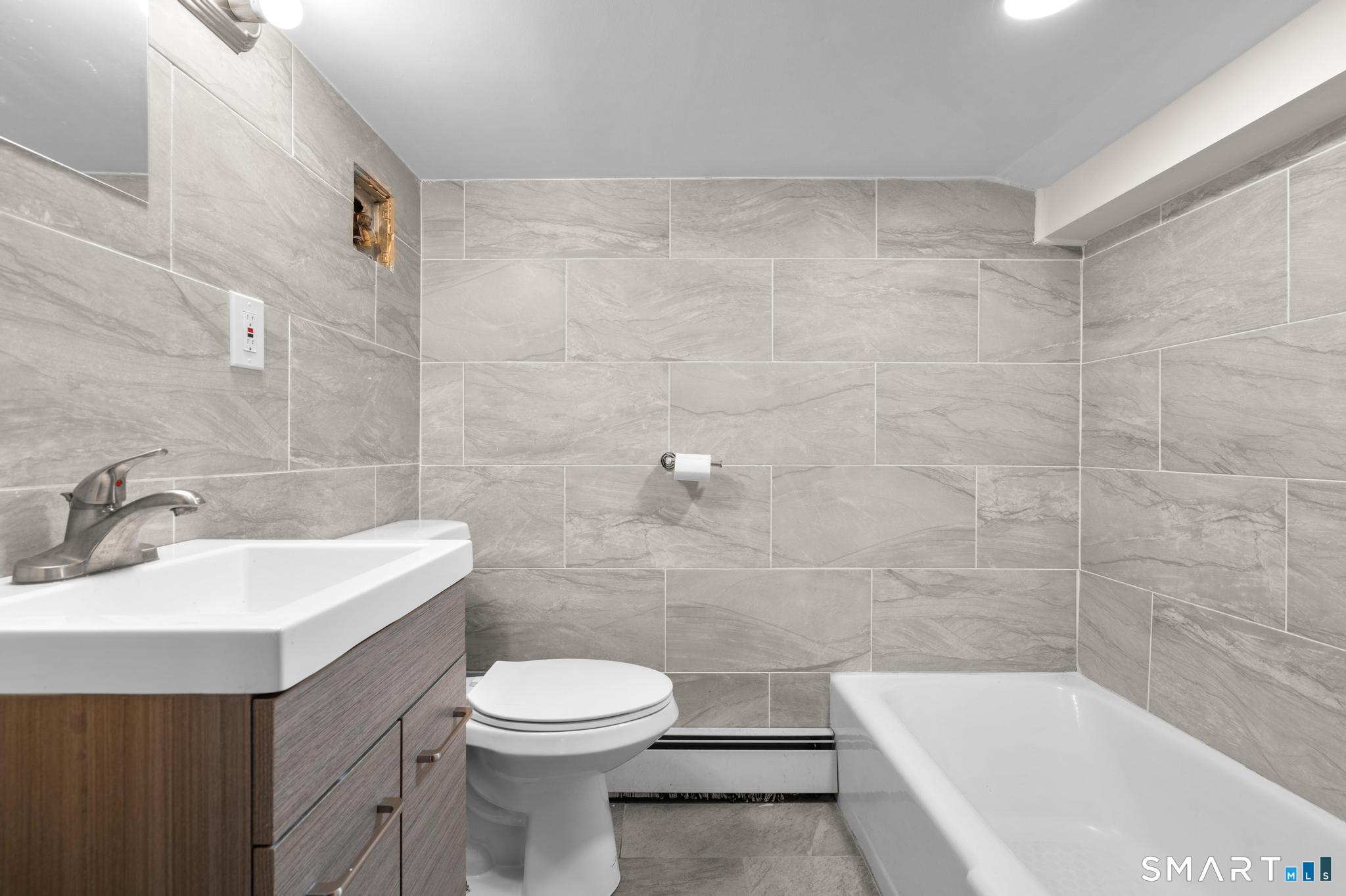 12 Homestead Place Branford CT 06405