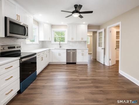 12 Homestead Place Branford CT 06405