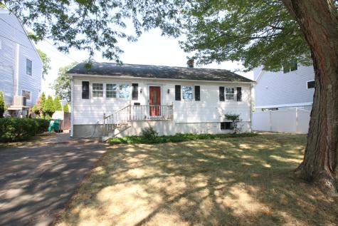 121 Longdean Road Fairfield CT 06824