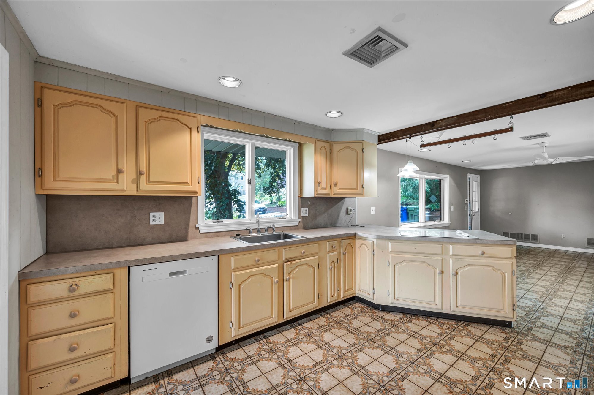 65 Highland Avenue Middletown CT 06457