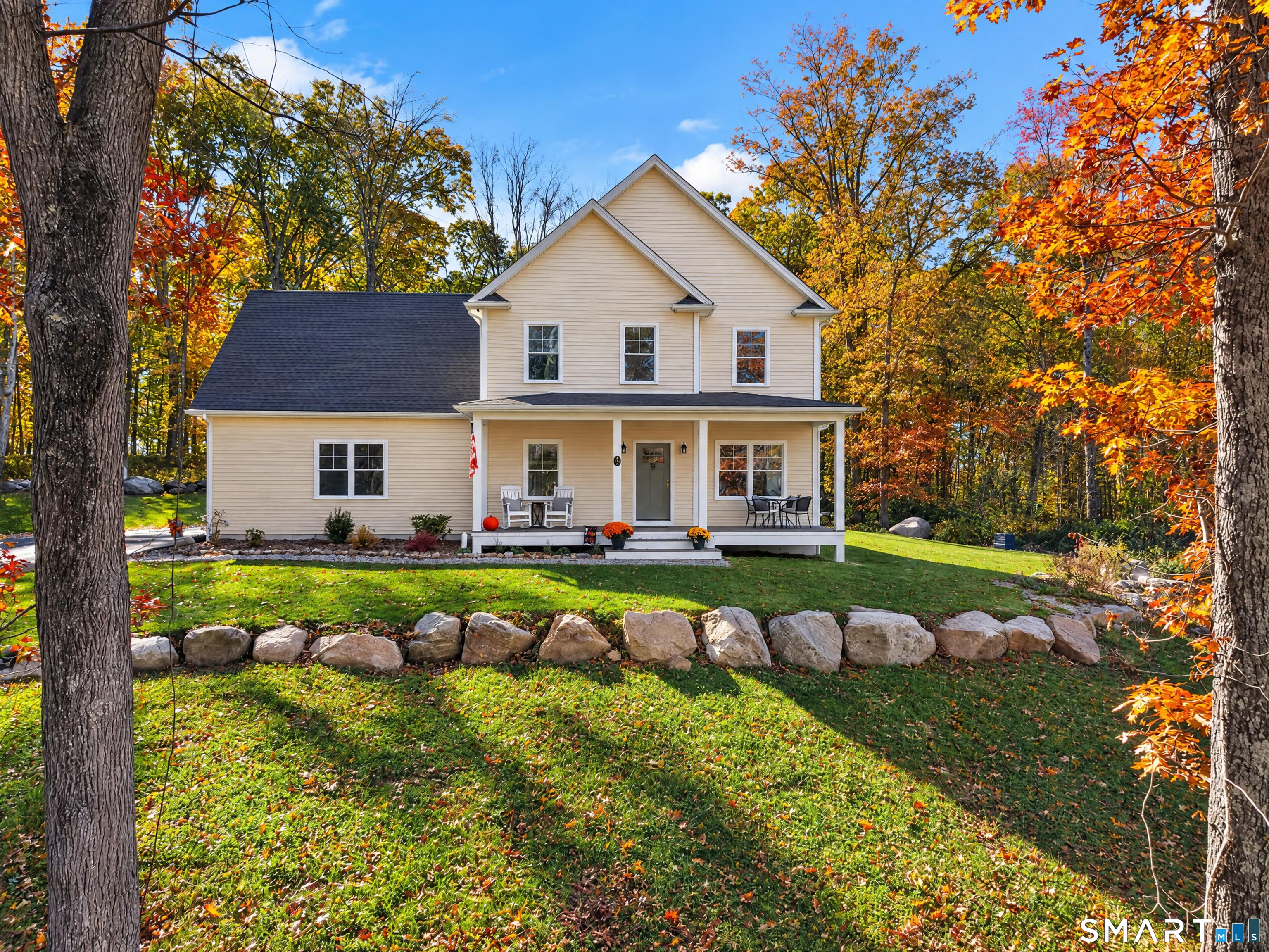 14 Wildflower Trail North Stonington CT 06359