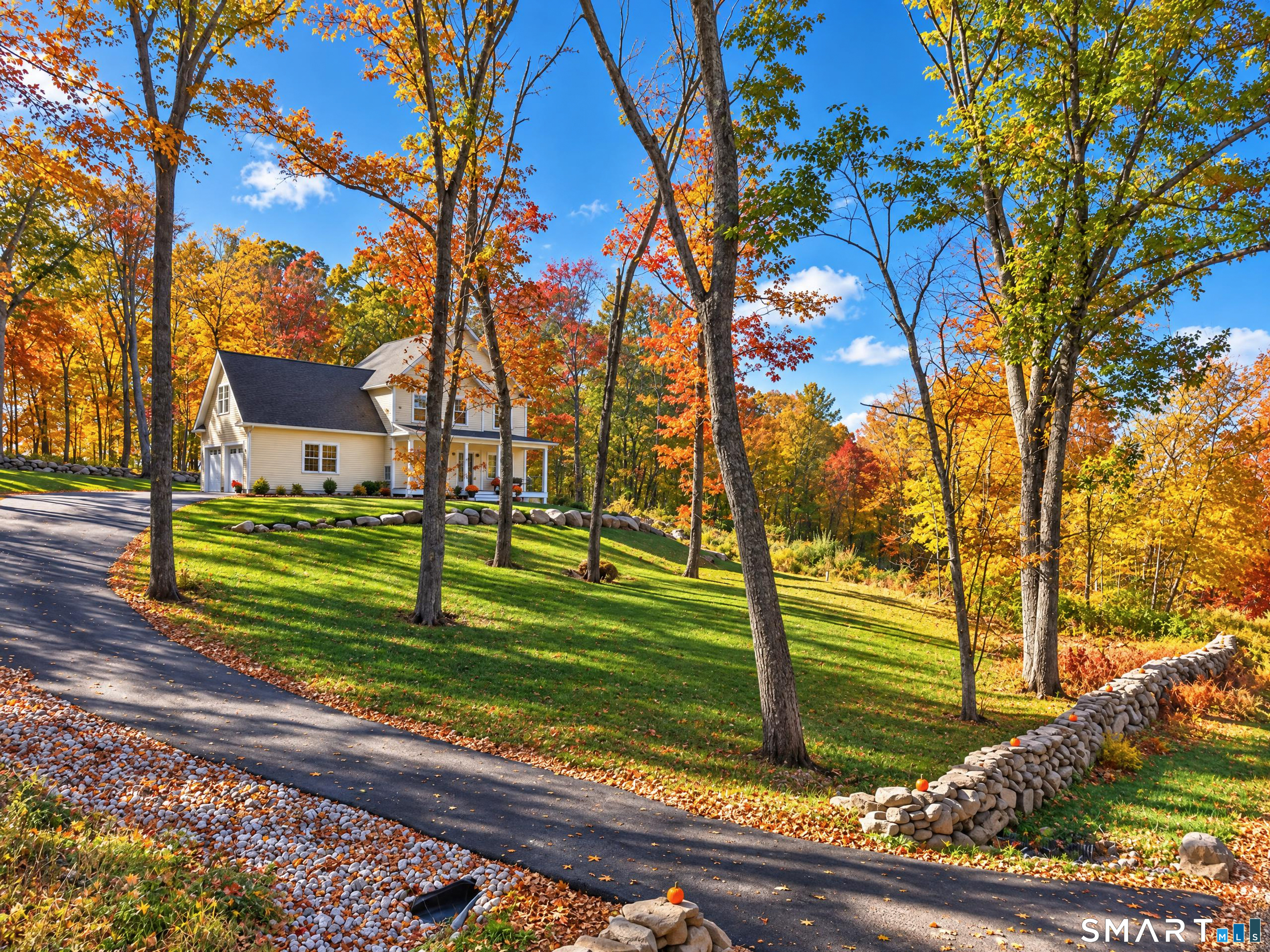 14 Wildflower Trail North Stonington CT 06359