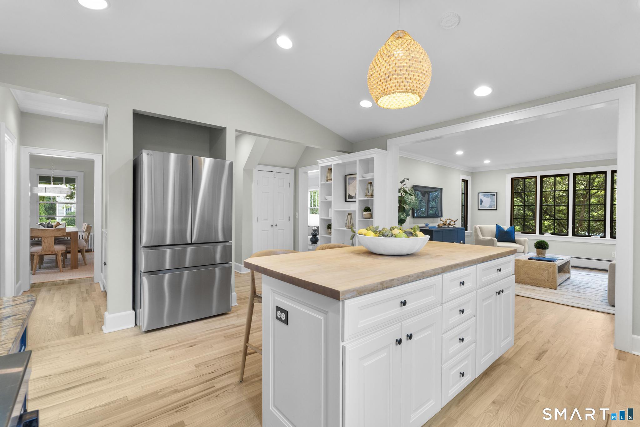 307 Old Post Road Fairfield CT 06824