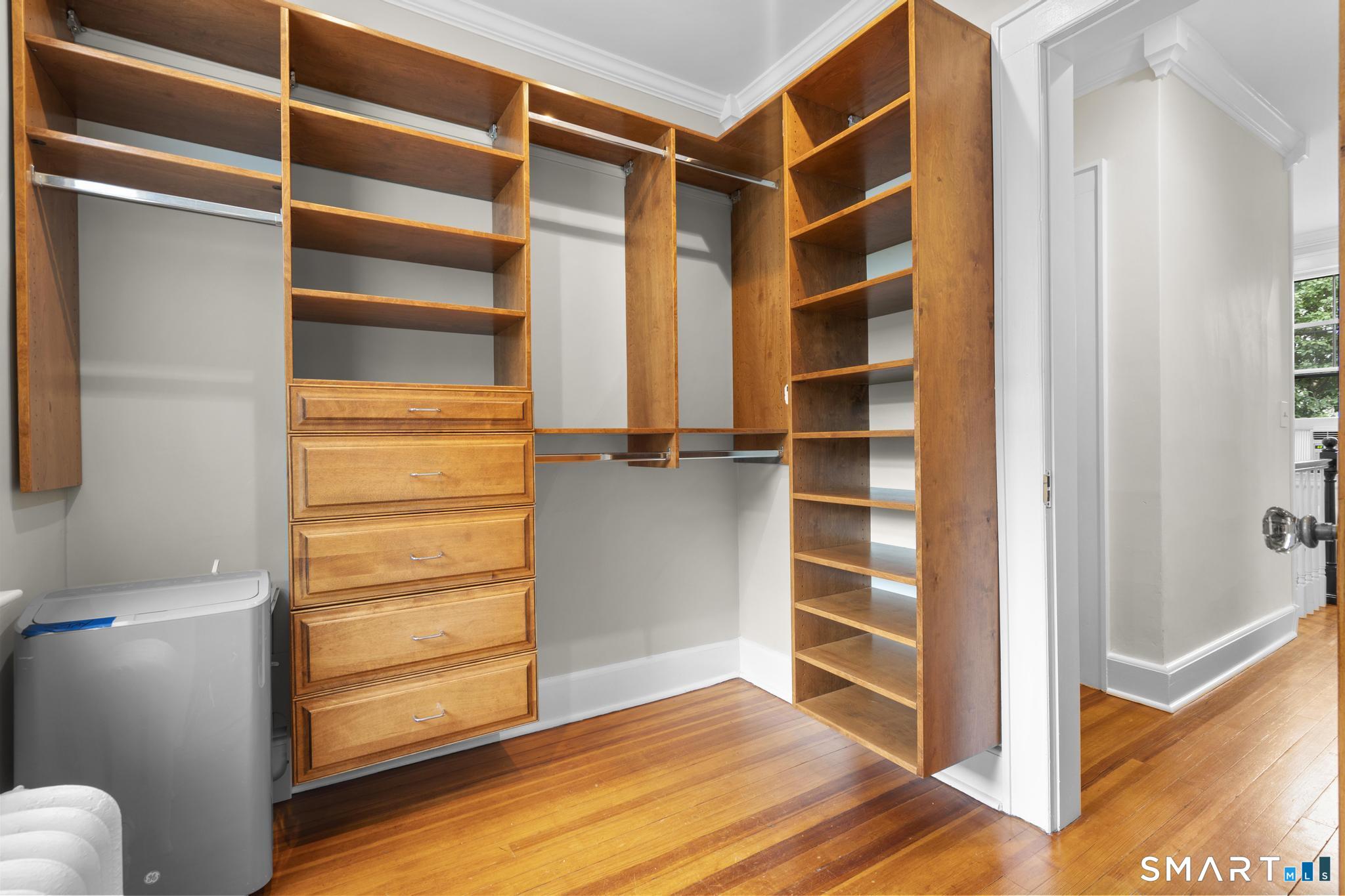 307 Old Post Road Fairfield CT 06824