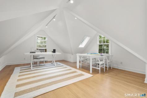 307 Old Post Road Fairfield CT 06824