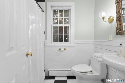 307 Old Post Road Fairfield CT 06824