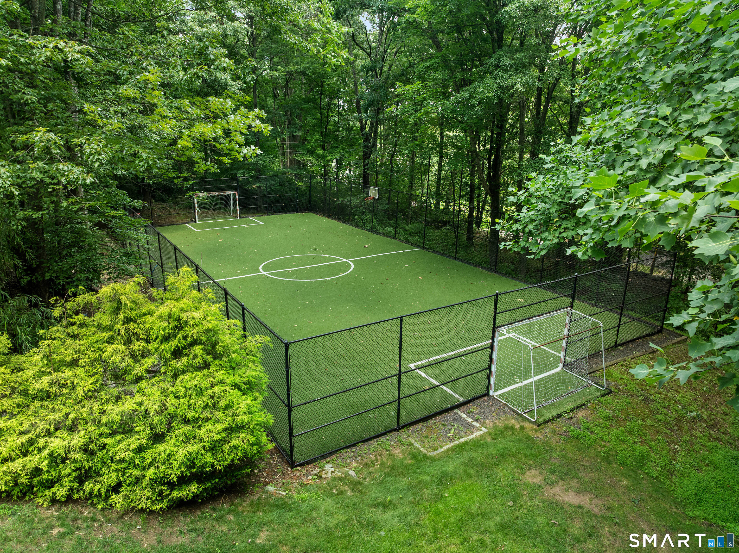 132 Signal Hill Road Wilton CT 06897