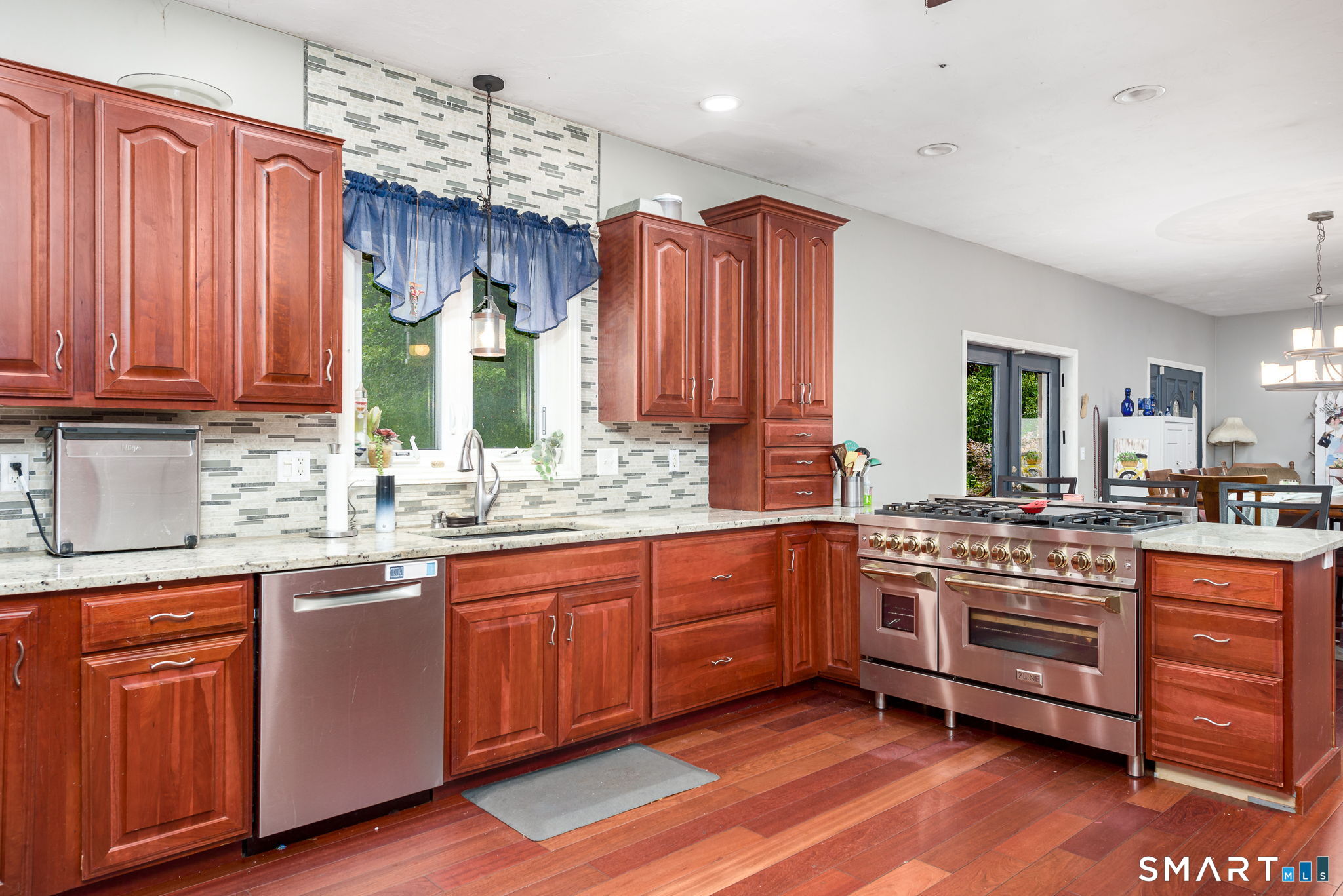 332 Ravenelle Road Thompson CT 06255