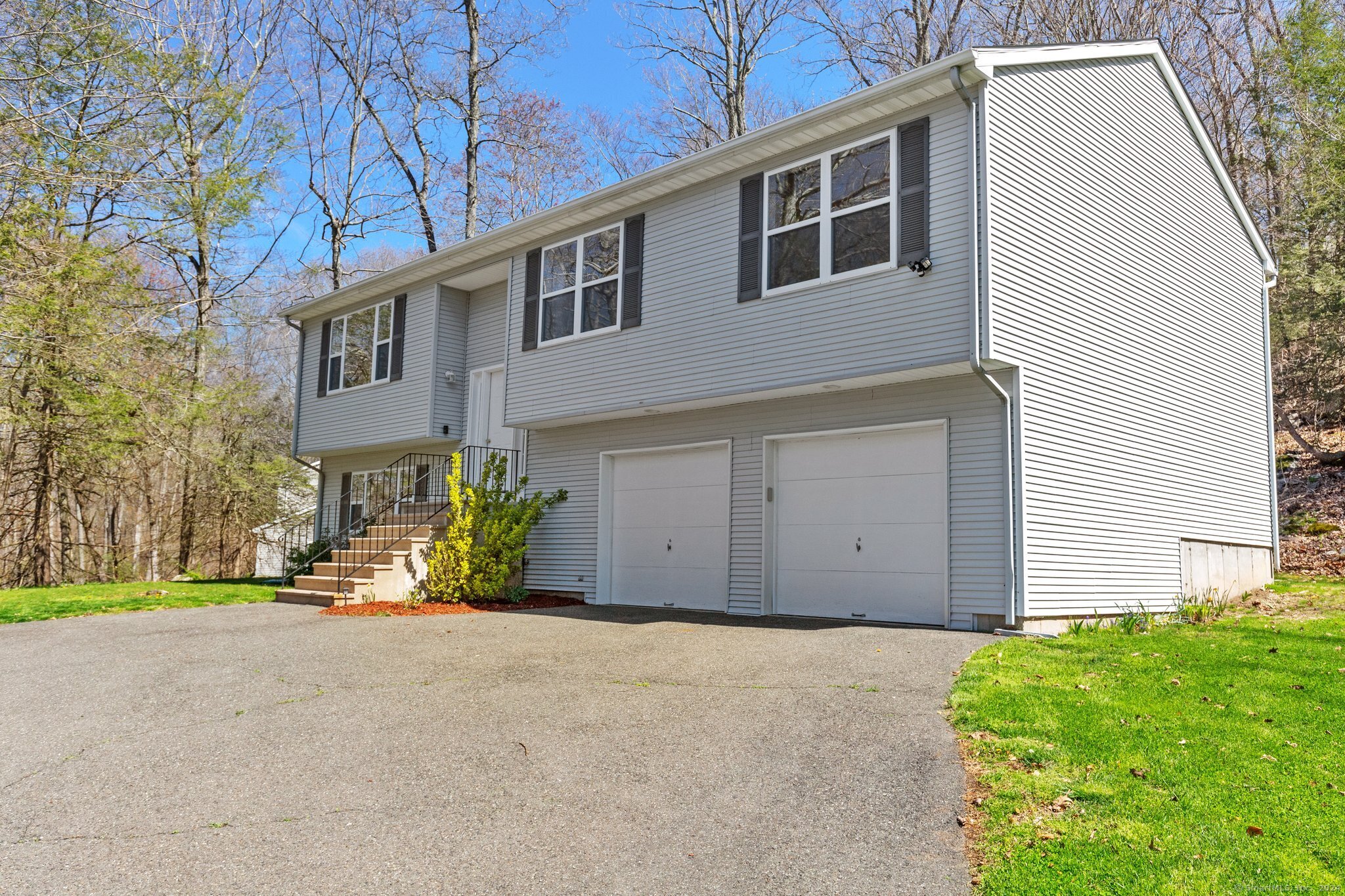 156 Newgate Road Oxford CT 06478