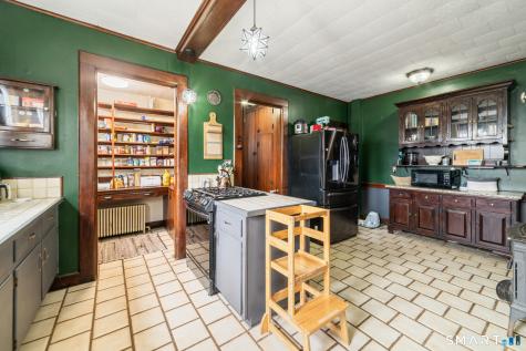4 Washington Heights Meriden CT 06451