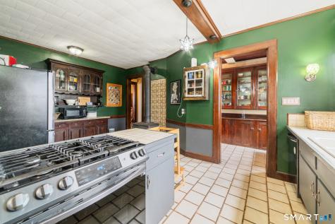 4 Washington Heights Meriden CT 06451