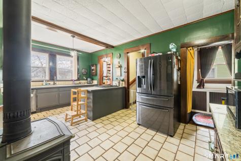 4 Washington Heights Meriden CT 06451