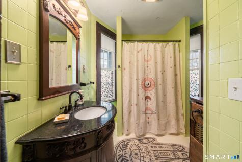 4 Washington Heights Meriden CT 06451