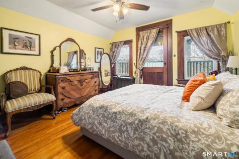 4 Washington Heights Meriden CT 06451