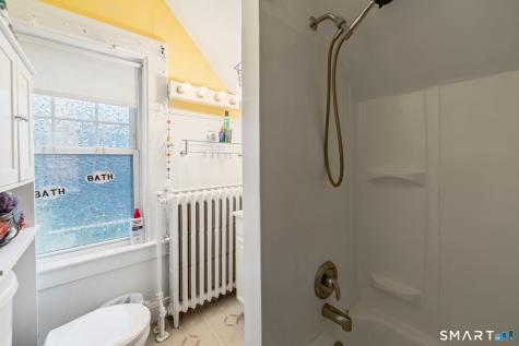 4 Washington Heights Meriden CT 06451
