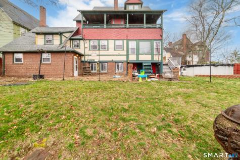 4 Washington Heights Meriden CT 06451
