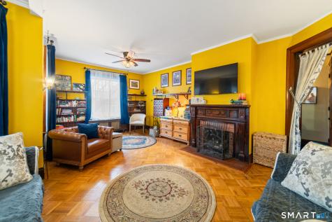 4 Washington Heights Meriden CT 06451
