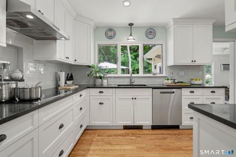 17 Pumpkin Lane Norwalk CT 06851