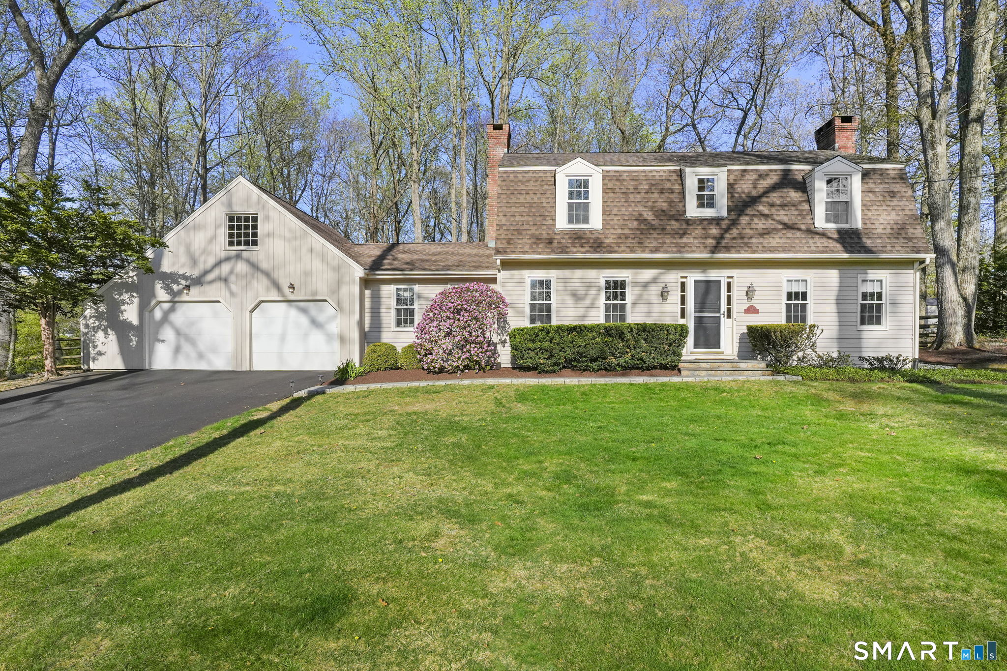 49 Midland Road Trumbull CT 06611