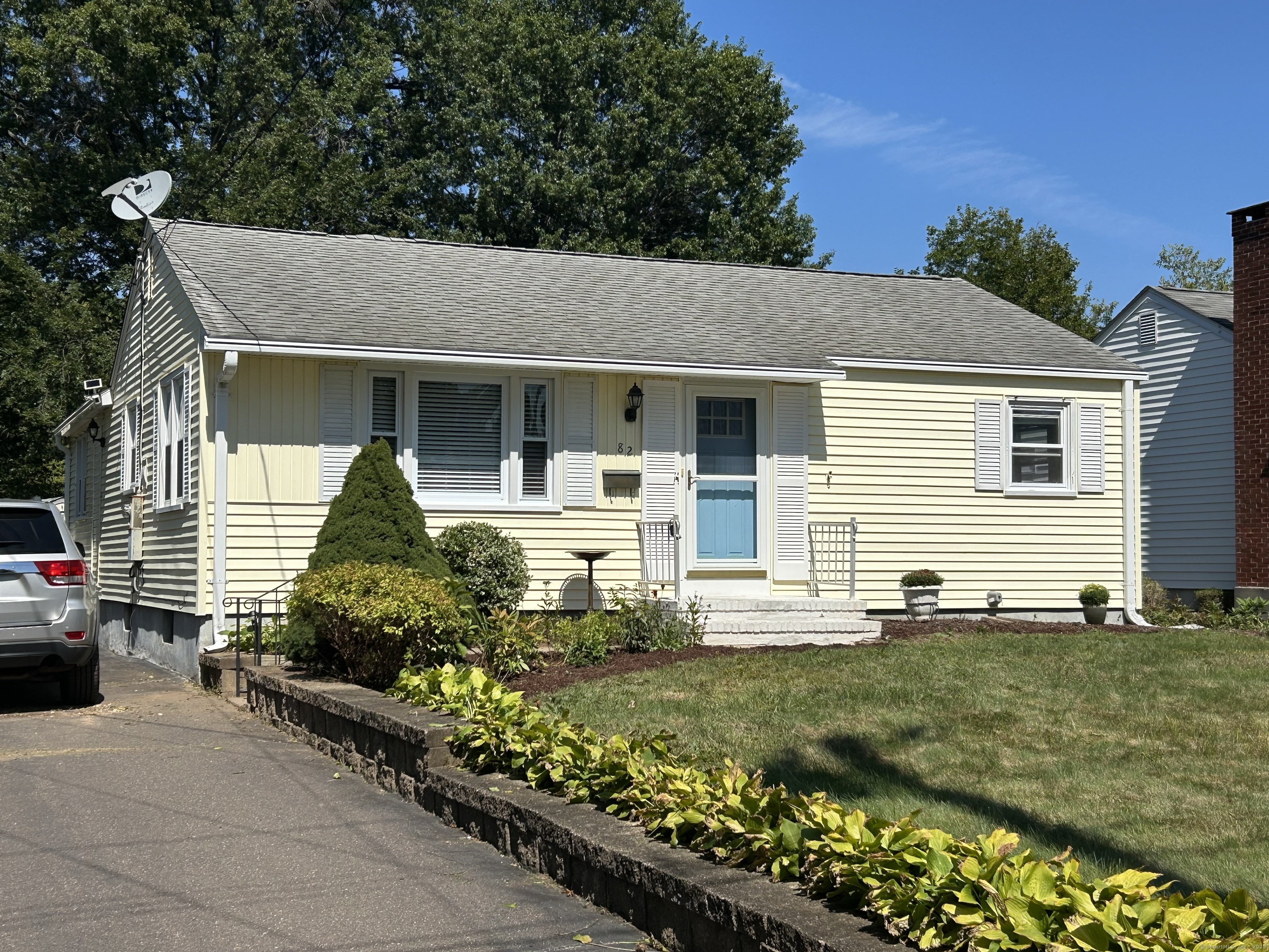 82 Dale Road Wethersfield CT 06109
