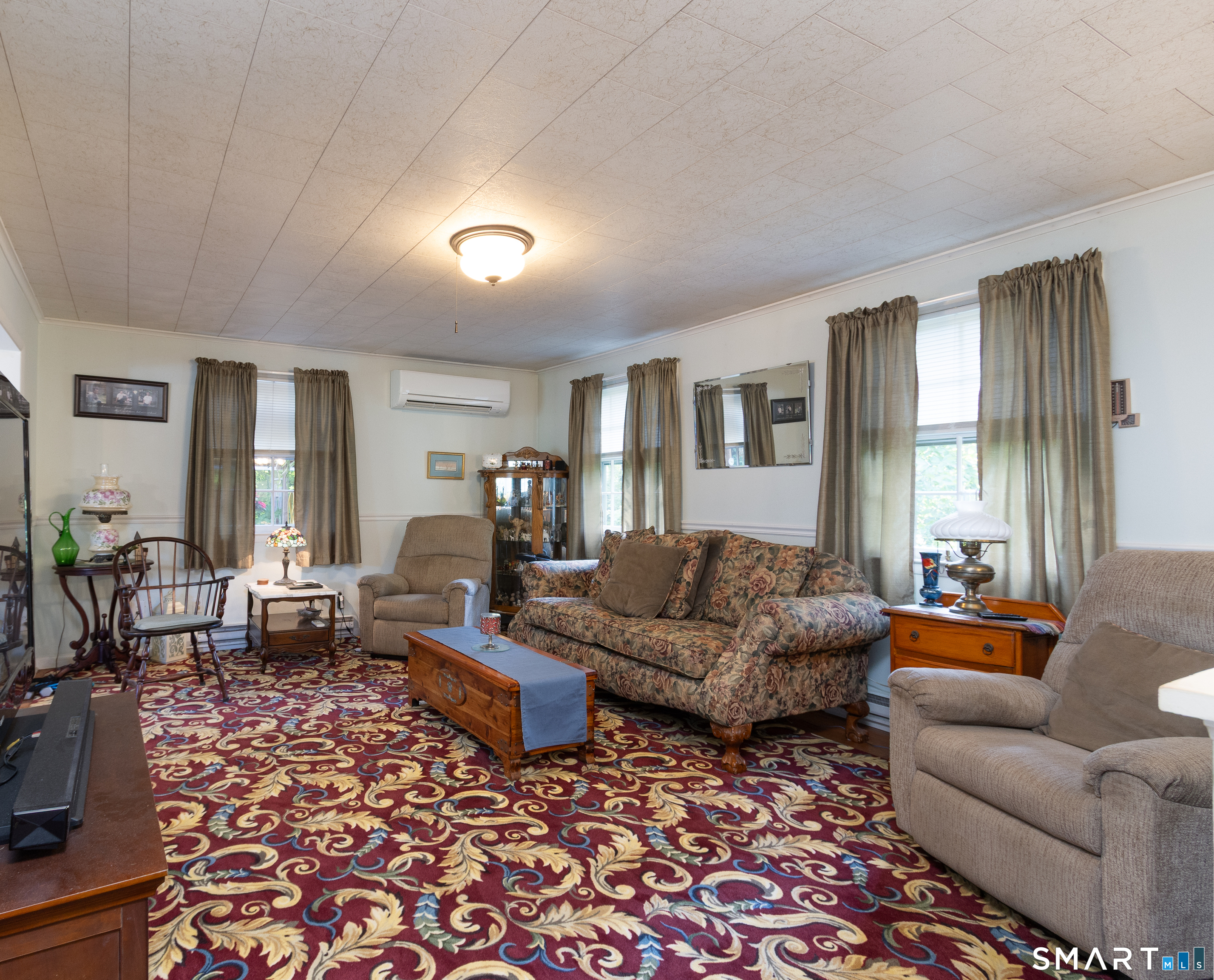 1 Corttiss Road Thompson CT 06255