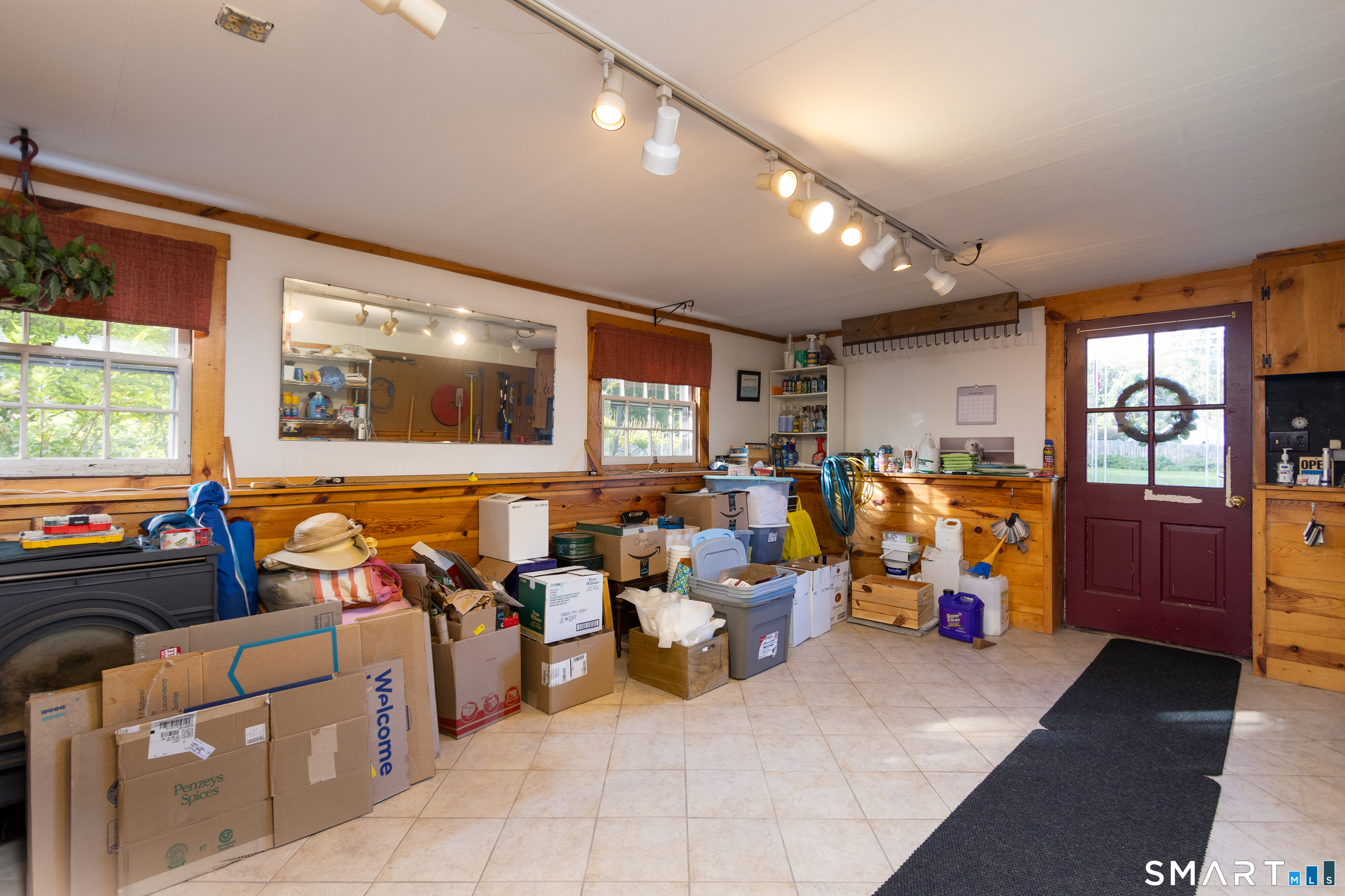 1 Corttiss Road Thompson CT 06255