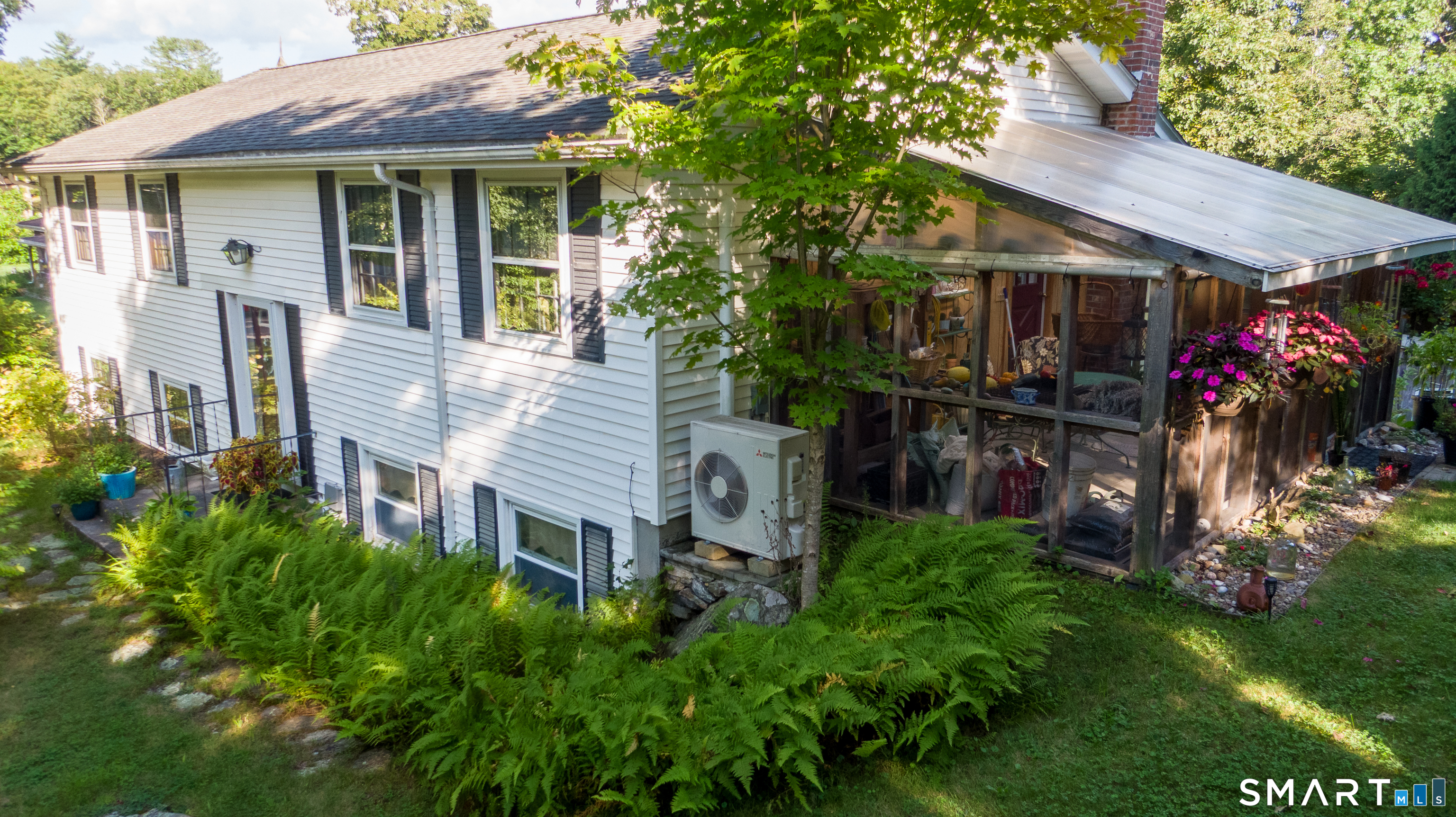1 Corttiss Road Thompson CT 06255