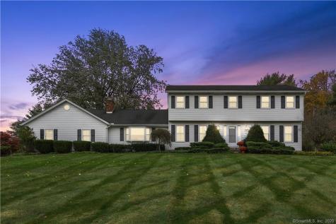 72 Bigelow Road New Fairfield CT 06812
