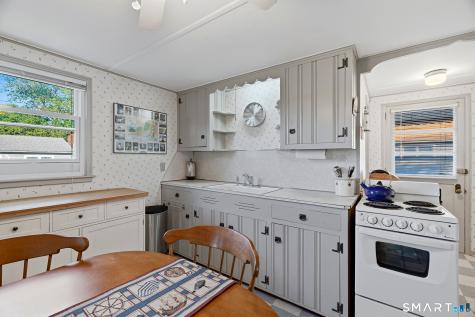 14 Biscayne Boulevard Old Lyme CT 06371