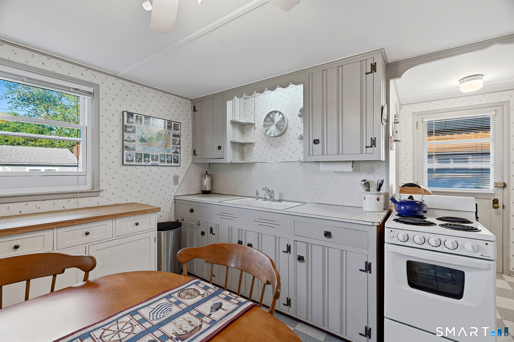 14 Biscayne Boulevard Old Lyme CT 06371