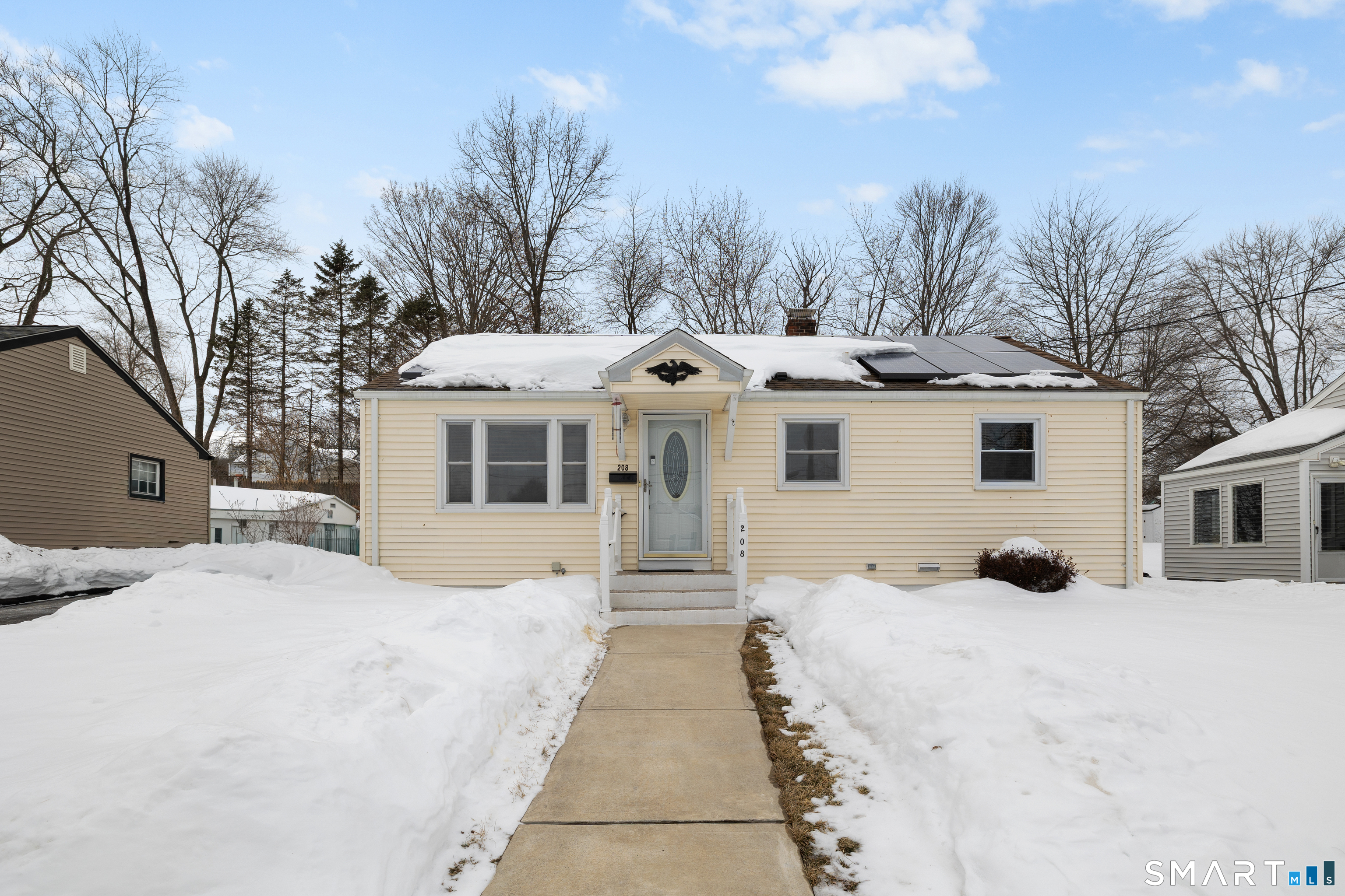 208 Mountain Street Hartford CT 06106