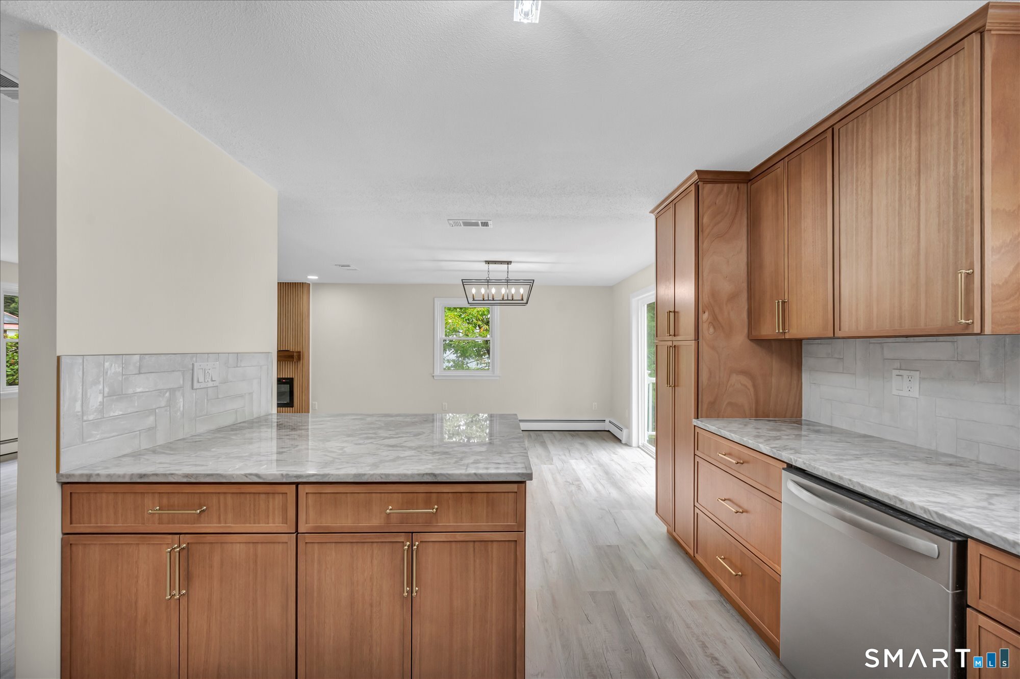 22 Settler Circle Windsor CT 06095