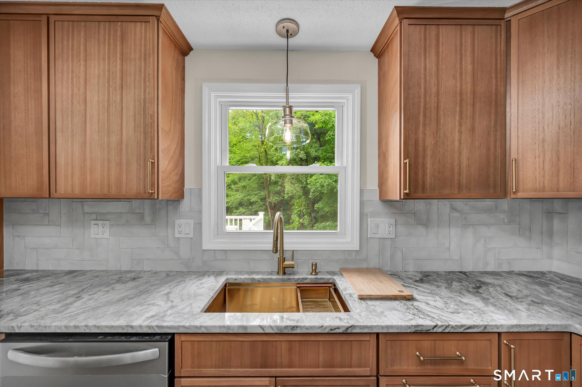 22 Settler Circle Windsor CT 06095