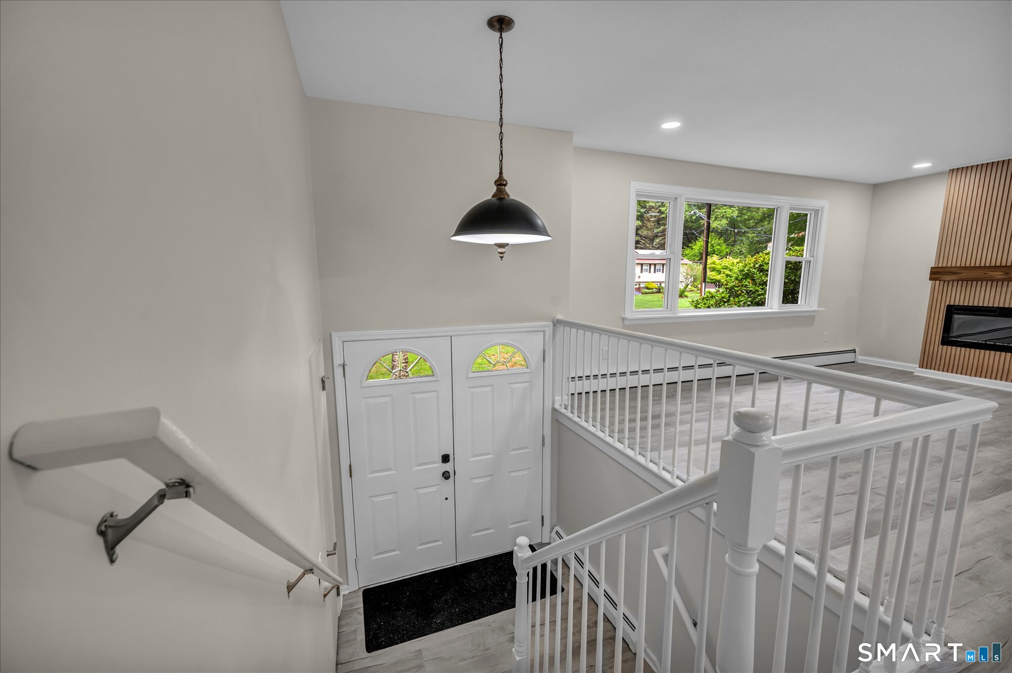 22 Settler Circle Windsor CT 06095