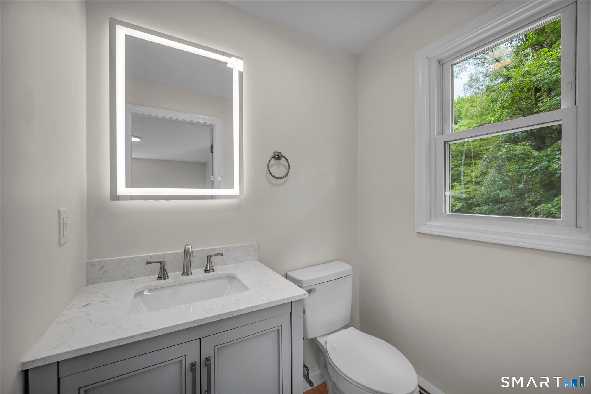 22 Settler Circle Windsor CT 06095