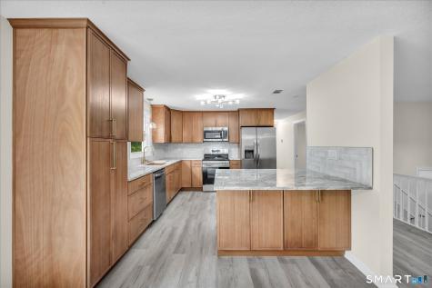 22 Settler Circle Windsor CT 06095