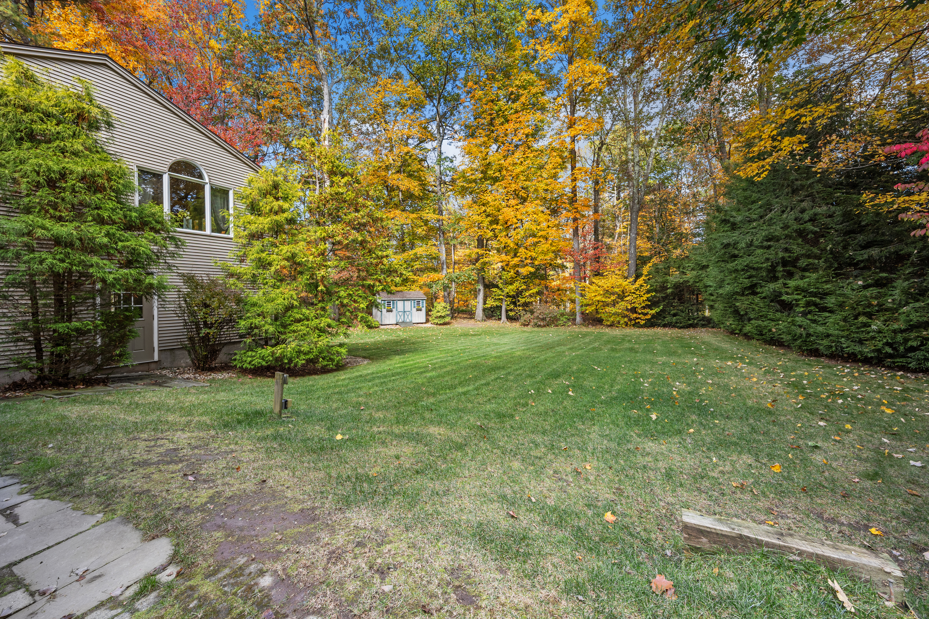 54 Pinewood Drive Farmington CT 06032