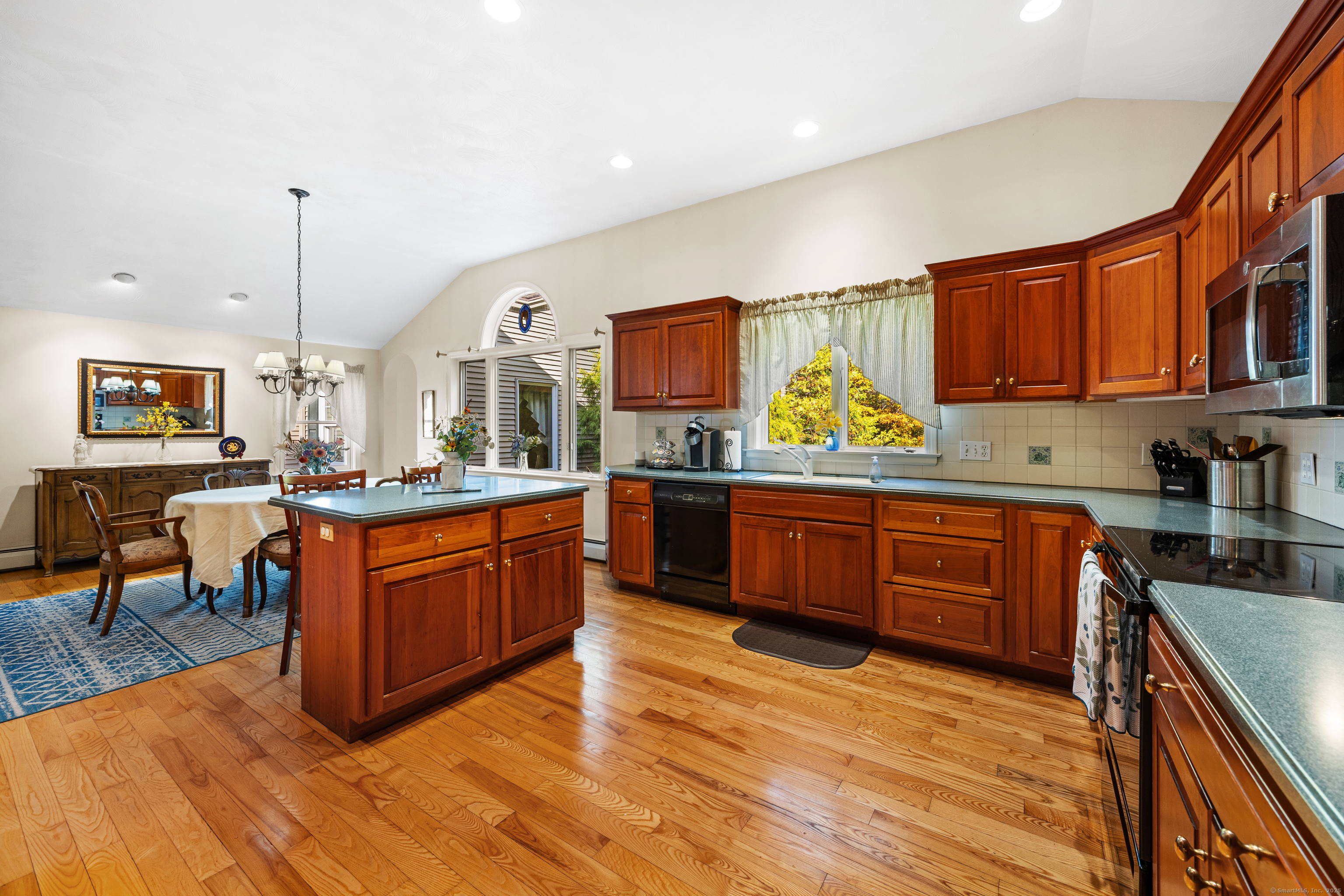 54 Pinewood Drive Farmington CT 06032