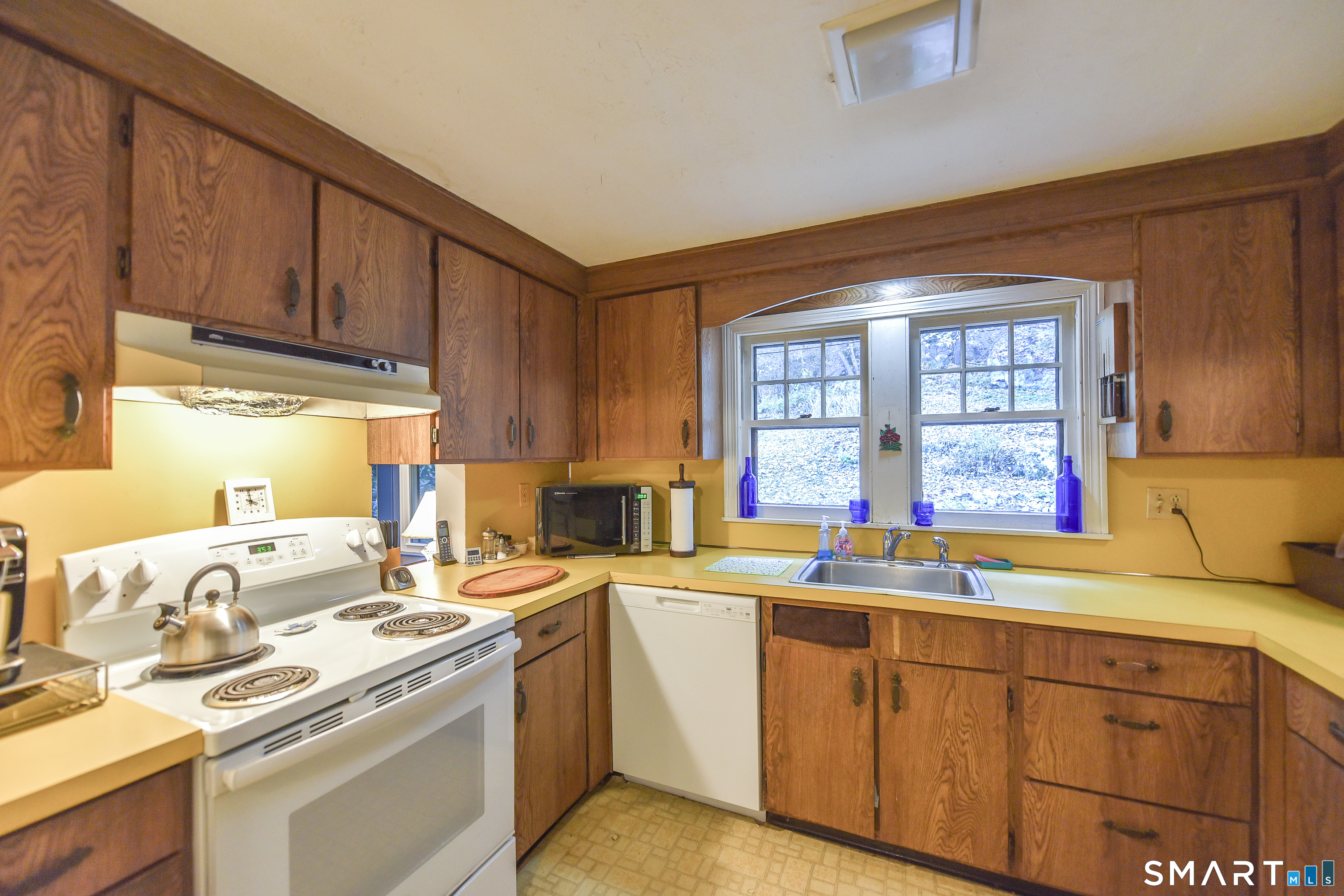 24 Albough Road Barkhamsted CT 06063