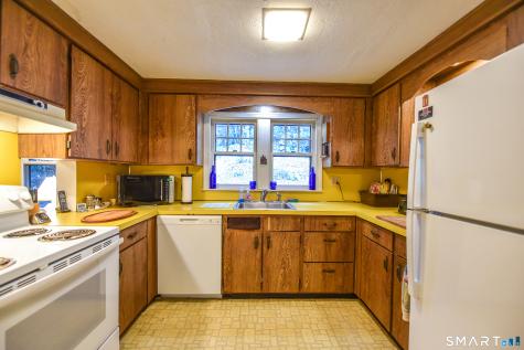 24 Albough Road Barkhamsted CT 06063