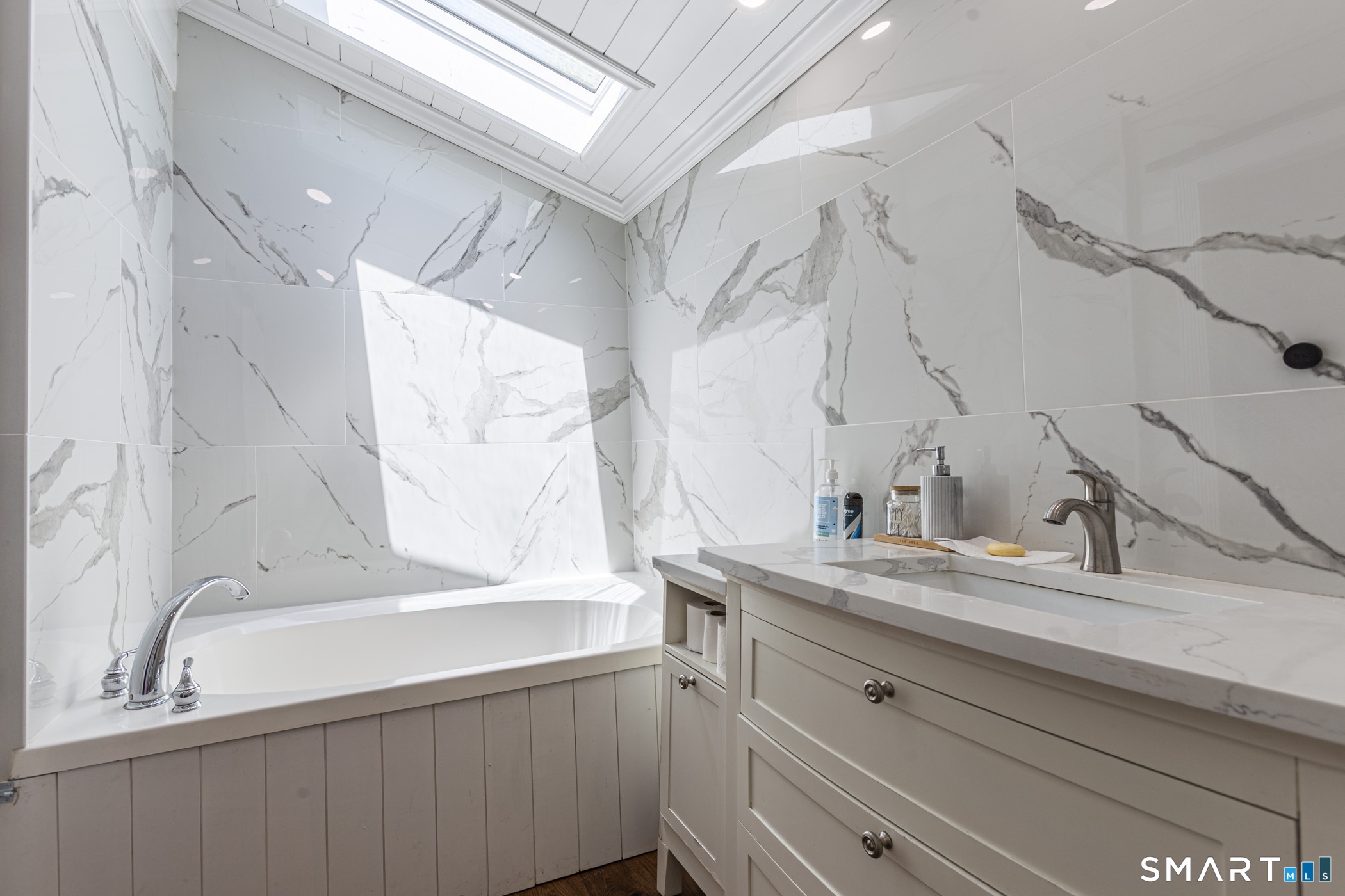 50 Chidsey Road Avon CT 06001